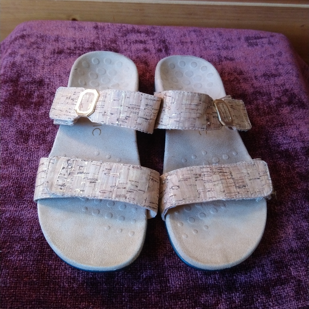 VIONIC pre-loved two strap meralic slides sz-6